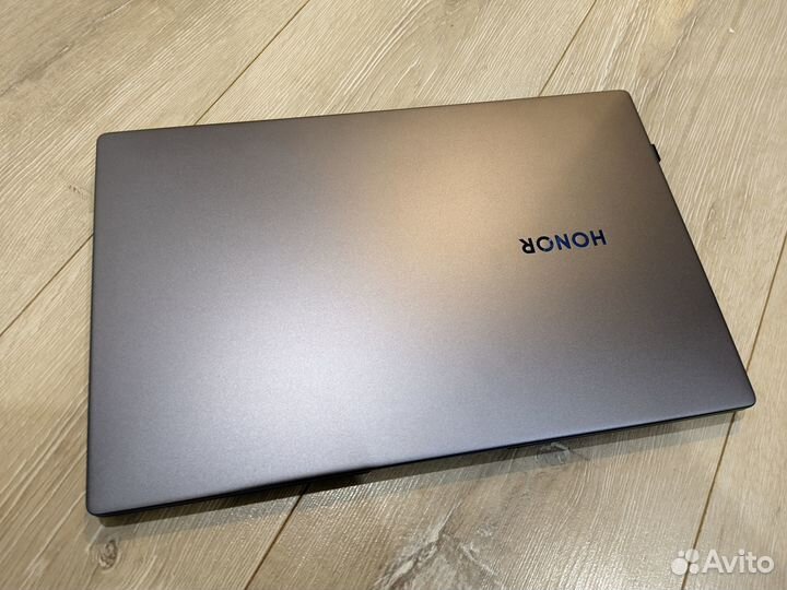 Honor Magicbook 15 Ryzen 5 5500U, 8/512