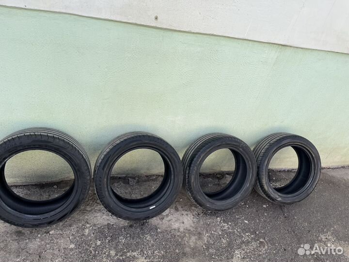 Viatti Strada 2 (V-134) 215/50 R17 95W