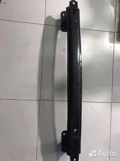 Усилитель заднего бампера Ford Focus 3