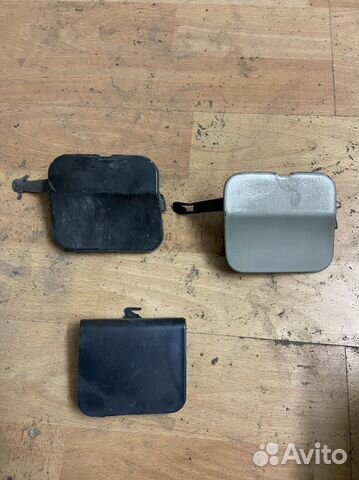 Заглушка буксировочного крюка переднего бампера