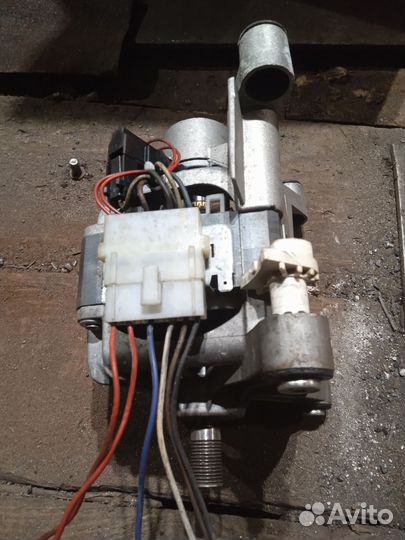 Двигататель стиральной машины