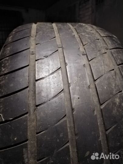 Dunlop SP Sport 2000 235/60 R16