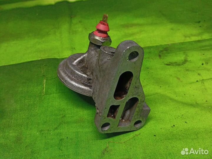 Корпус масляного фильтра Гольф 2