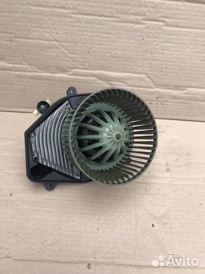 Вентилятор печки Фольксваген Пассат Б5