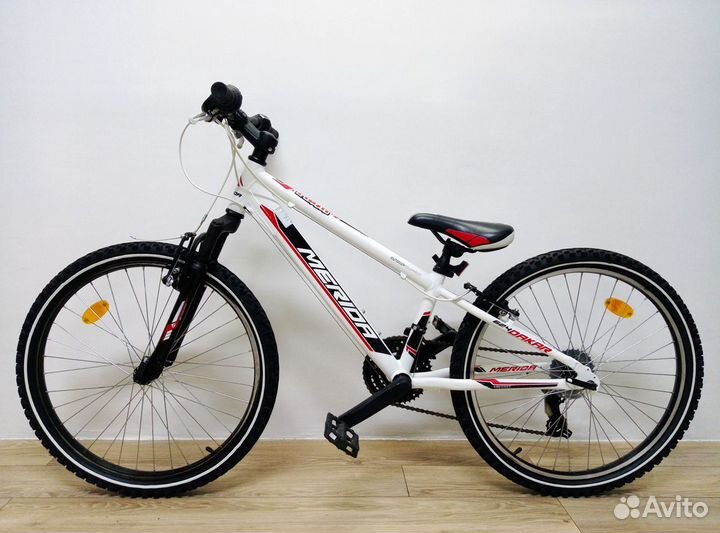 Велосипед подростковый с алюминиевой рамой Merida