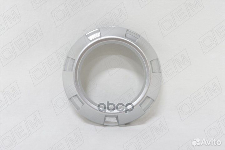 Окантовка противотуманной фары Mitsubishi Pajero 4