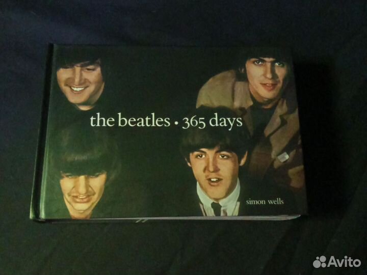 Книга-альбом The Beatles 365 days