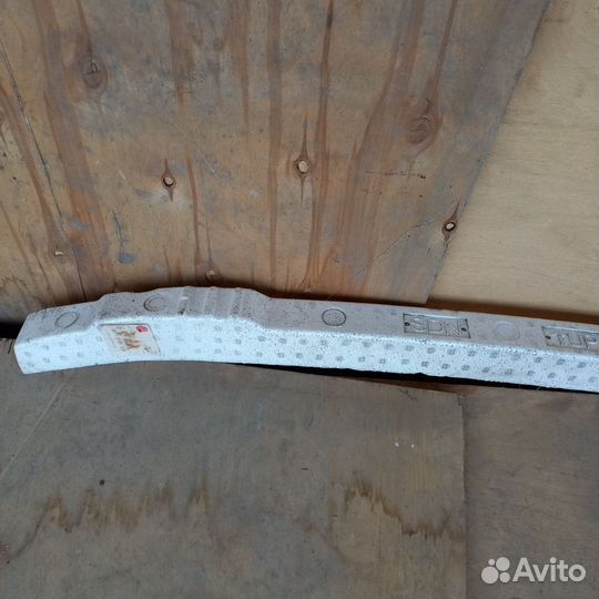 Абсорбер бампера переднего Toyota Corolla