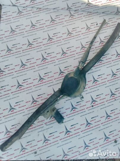 Трапеция дворников мерседес w124