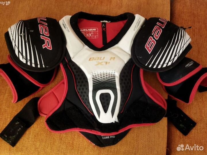 Нагрудник хоккейный sr m