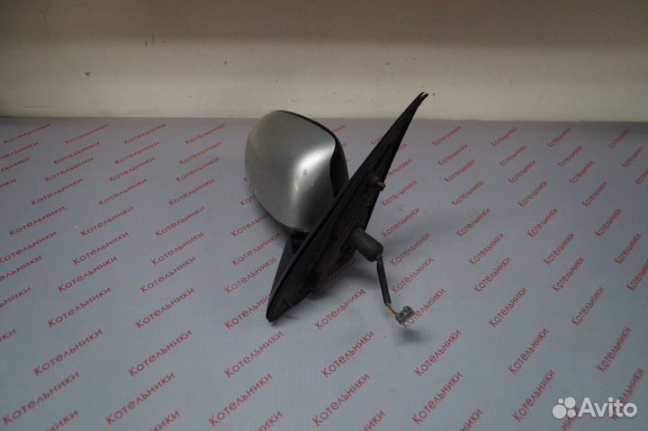 Nissan 96301-BN300 Зеркало правое электрическое