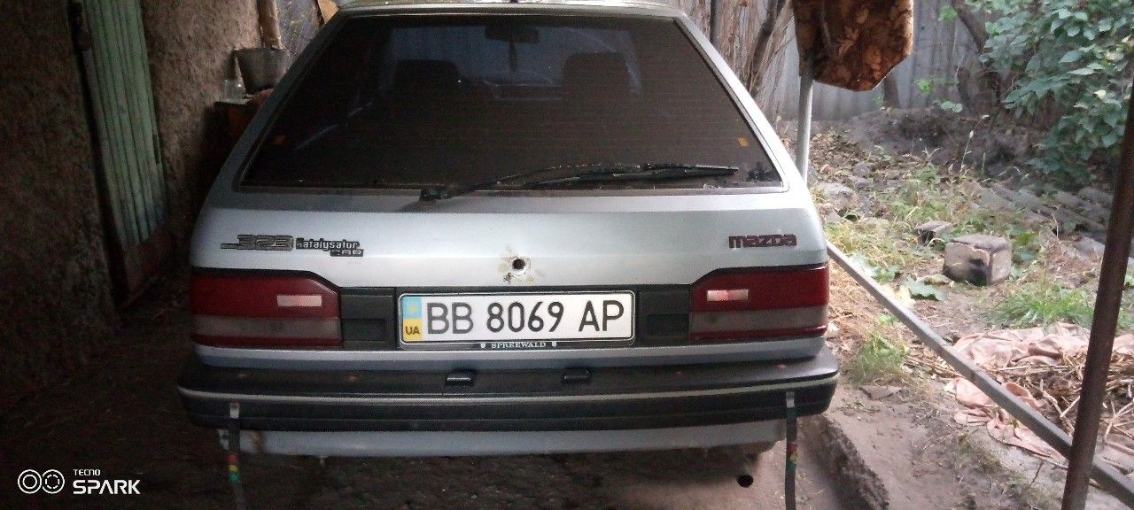 Mazda 323: фото владельца