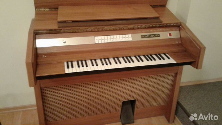 Винтажный немецкий электроорган ahlborn