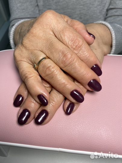 Модель на маникюр, наращивание ногтей