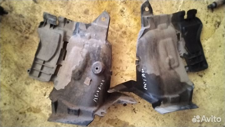 Renault logan 2 пыльник двигателя