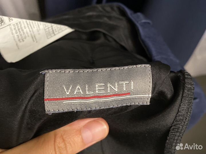 2 рубашки школьные и брюки 176/46