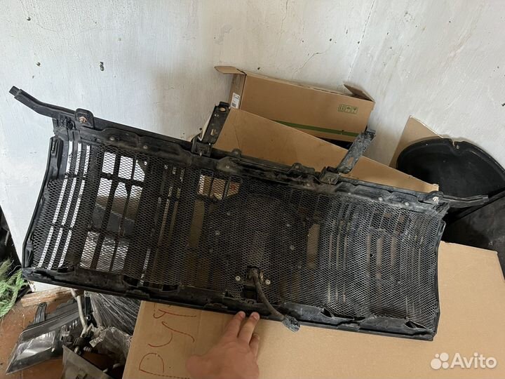 Решетка радиатора toyota prado 150 21год