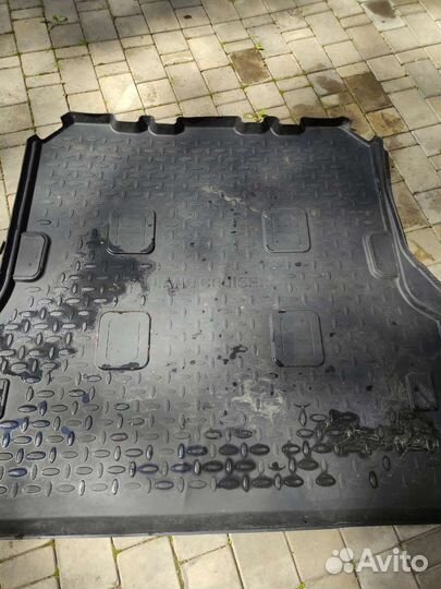 Коврик в багажник toyota land cruiser 200