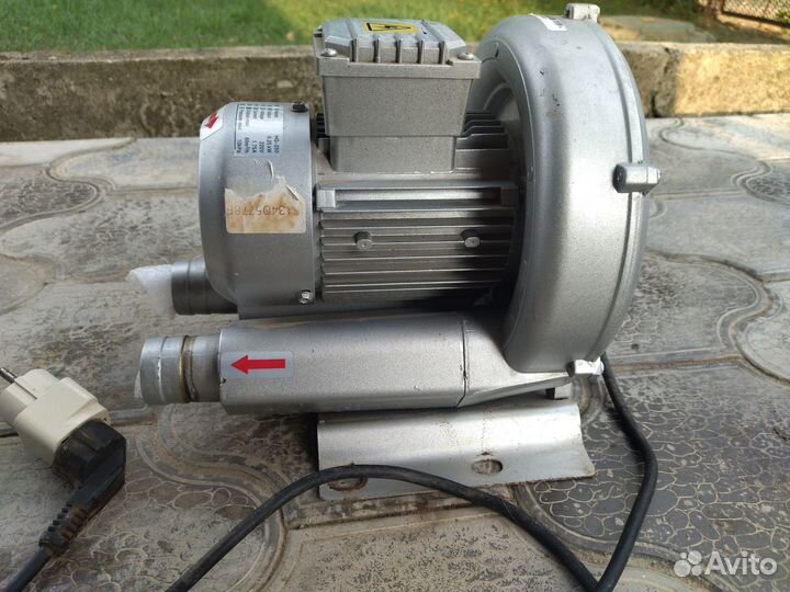 Воздуходувка (аэратор для пруда)