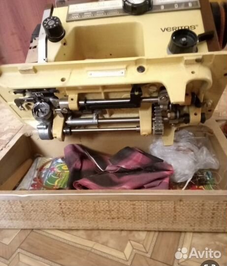 Швейная машина Veritas