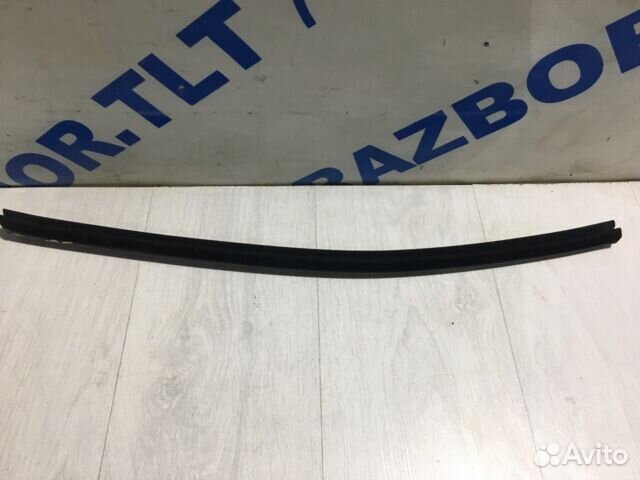 Уплотнитель стекла внутренний audi A4 b8