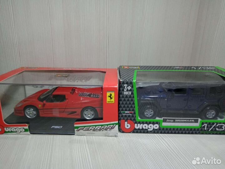 Bburago 1 32 Ferrari F50 и Jeep wrangler