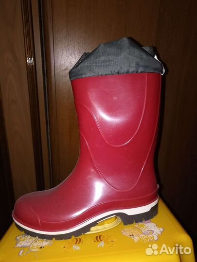 Резиновые сапоги