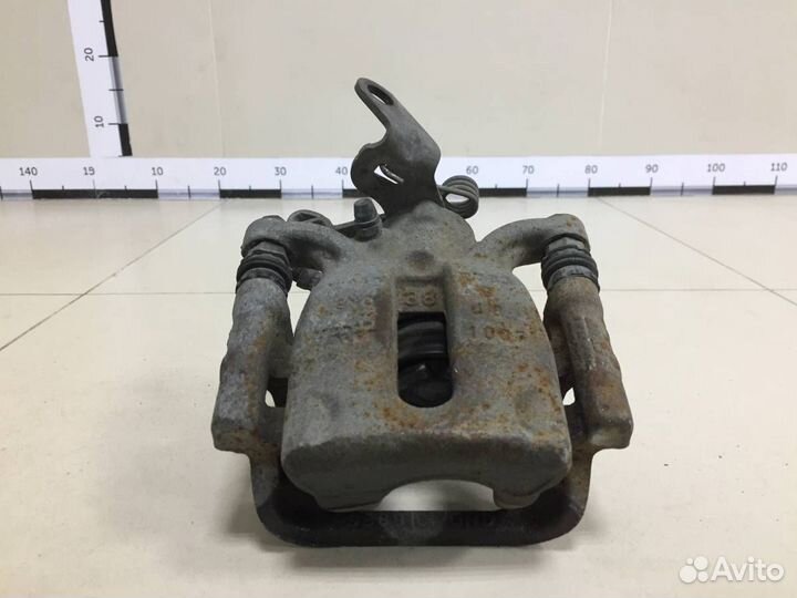 Суппорт задний правый, Skoda Octavia (A7) 2013