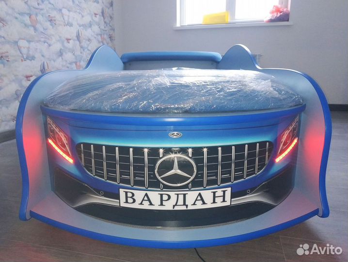 Кровать машина