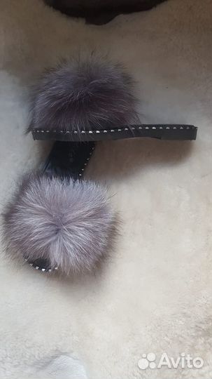 Шлепанцы женские с мехом песца уличные