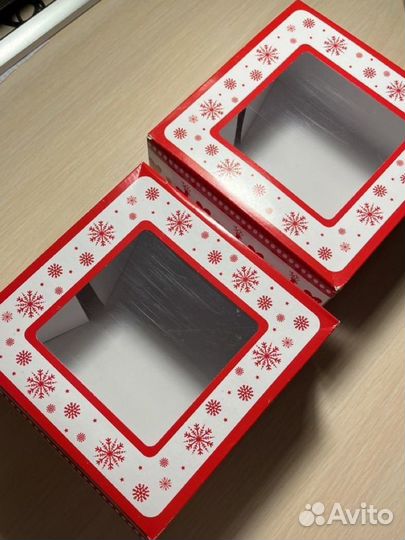 Коробка подарочная новогодняя