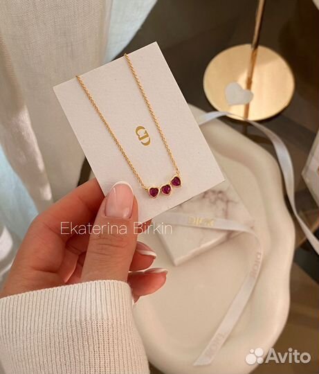 Подвеска 3 сердца цвет золото рубиновый