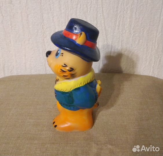 Резиновая игрушка из 90-х бурундучок Чип