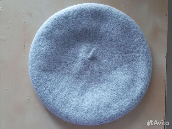 Берет женский новый