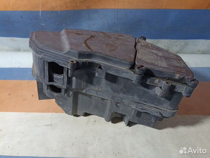 Корпус блока предохранителей Porsche Cayenne 9PA