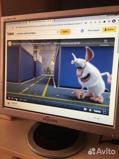 Монитор Samsung