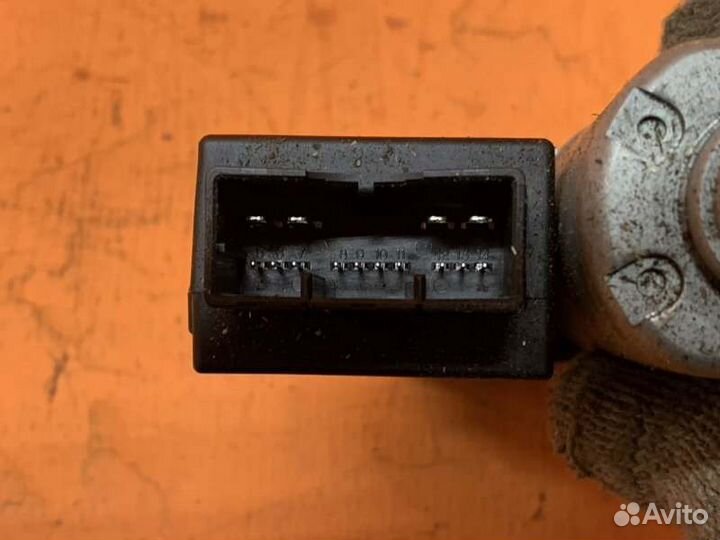 Моторчик люка Ford Explorer U502 3.5 2011