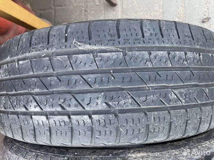 Continental ContiCrossContact LX 215/60 R17