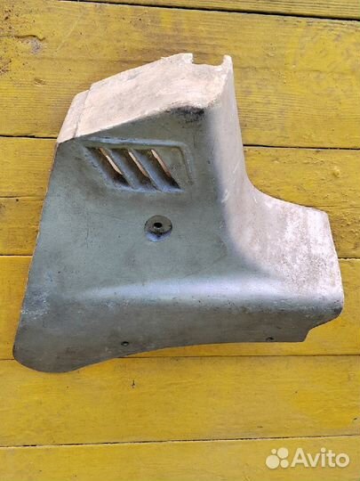 Крышка правая карбюратора иж