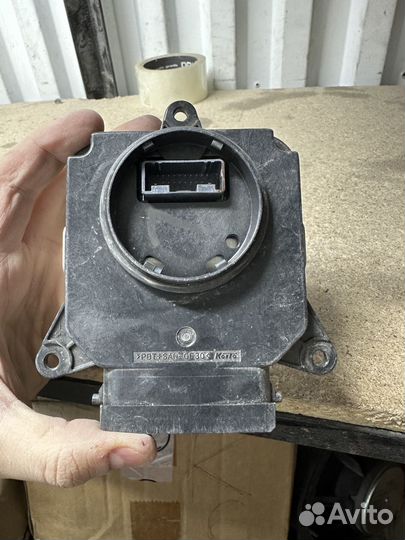 Блок управления фары Toyota Camry V70 ориг