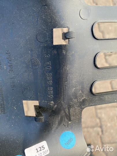 Кожух рулевой колонки нижний skoda Octavia A5 1Z