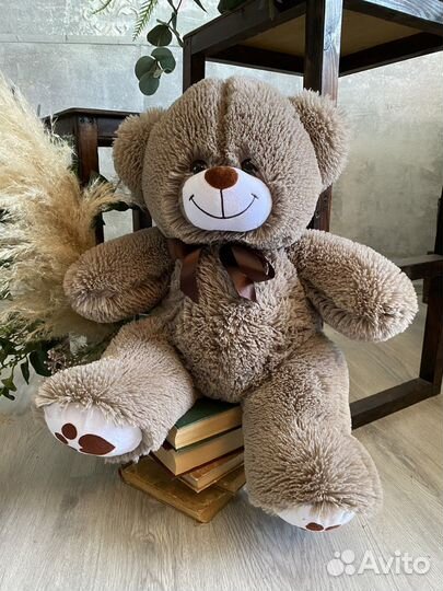 Медведь игрушка плюшевый