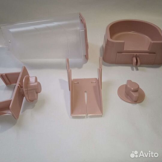 Кормушка для домашних животных новая