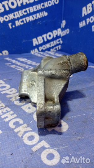 Фланец системы охлаждения Toyota Mark 2 седан