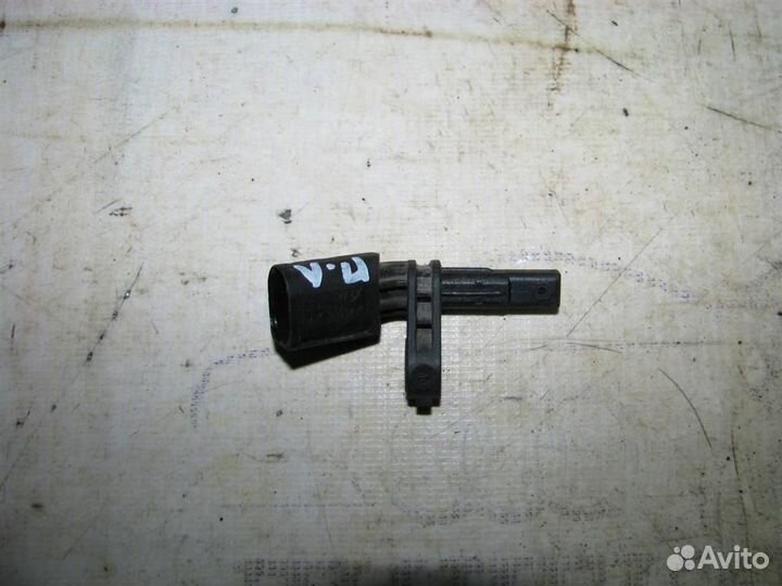 Датчик ABS левый VW Passat (B7) 2011-2015