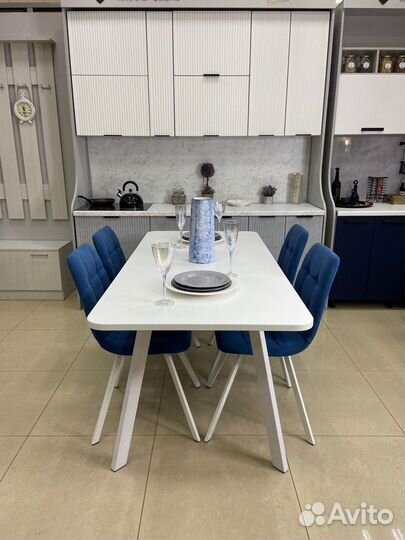 Стол обеденный раскладной в наличии