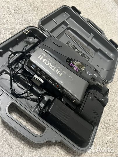 Видеокамера hitachi