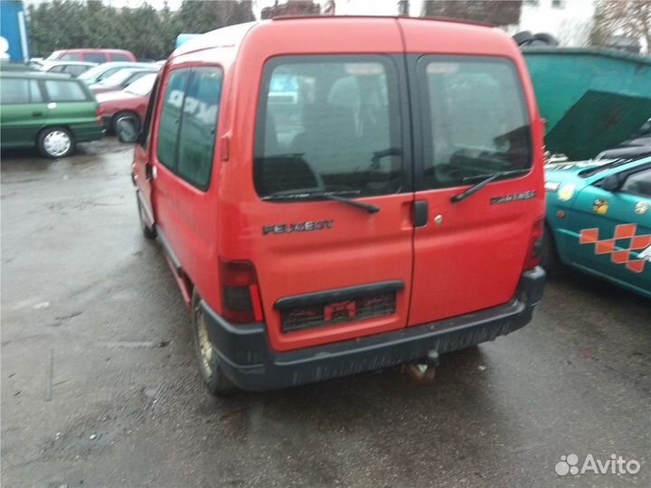 Разбор на запчасти Peugeot Partner