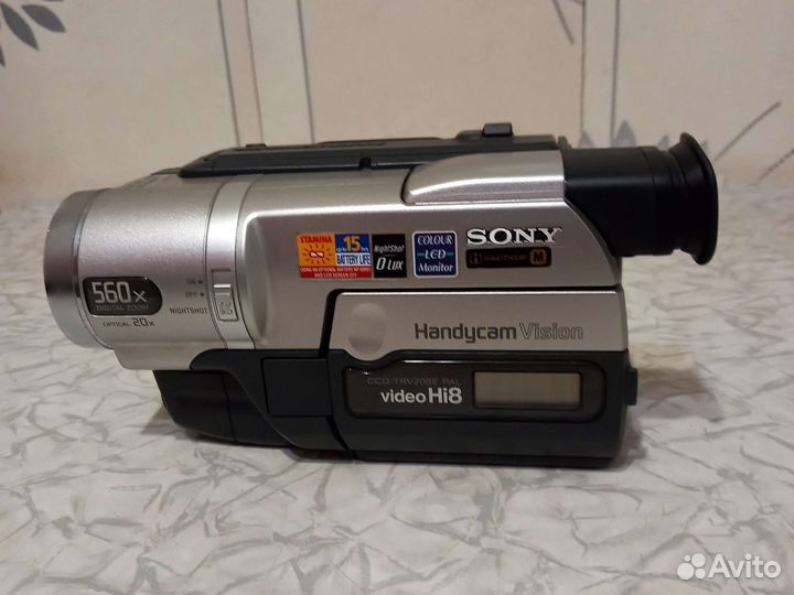 Видеокамера sony handycam vision 560x