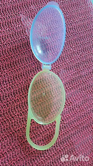 Ниблер+ контейнер для соски+ держатели д/пустышек